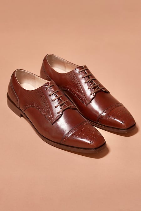 Dmodot Brown Cut Work Leather Brogue Shoes