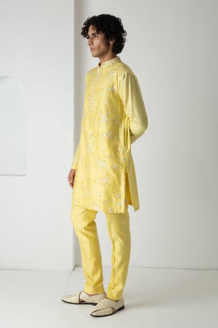 Chhaya Mehrotra_Yellow Chanderi Embroidery Mirror Illuminating Kurta Set _Online_at_Aza_Fashions