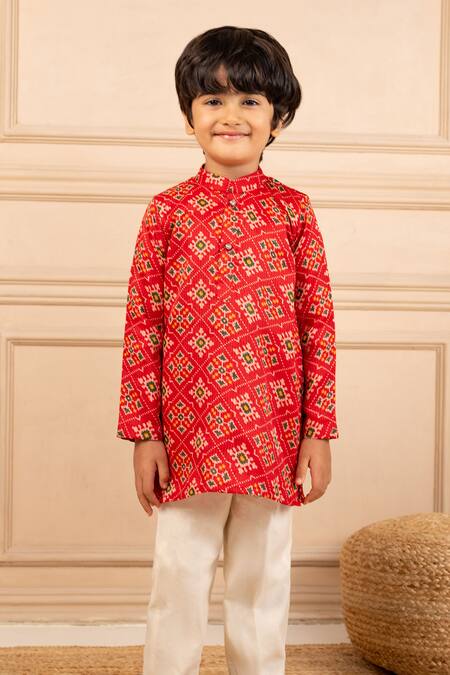 JILMIL DREAMWEAR Red Digital Patola Print Kurta Set Online at Aza Fashions JILMIL DREAMWEAR_Red Digital Patola Print Kurta Set _Online_at_Aza_Fashions