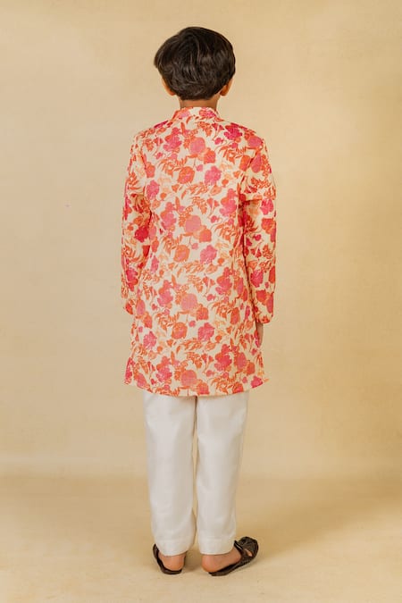 Shop JILMIL DREAMWEAR Cream Cotton Floral Print Kurta And Pant Set at Aza Fashions Shop_JILMIL DREAMWEAR_Cream Cotton Floral Print Kurta And Pant Set _at_Aza_Fashions