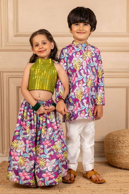 JILMIL DREAMWEAR Purple Cotton Floral Digital Printed Kurta And Pant Set at Aza Fashions JILMIL DREAMWEAR_Purple Cotton Floral Digital Printed Kurta And Pant Set _at_Aza_Fashions