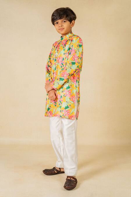 JILMIL DREAMWEAR_Yellow Satin Floral Digital Printed Kurta Set _Online_at_Aza_Fashions