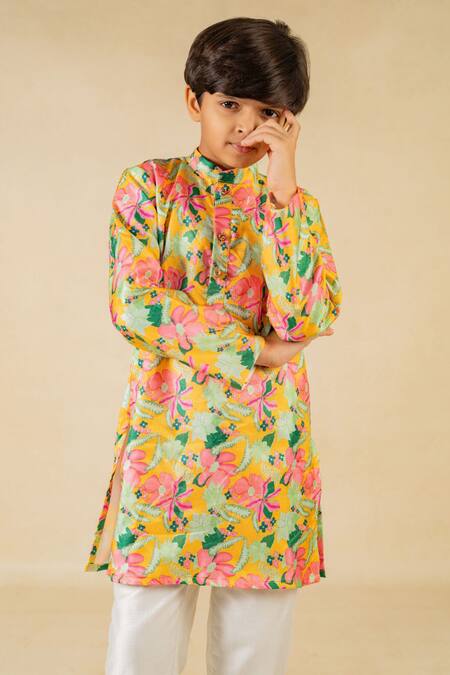 Shop_JILMIL DREAMWEAR_Yellow Satin Floral Digital Printed Kurta Set _Online_at_Aza_Fashions