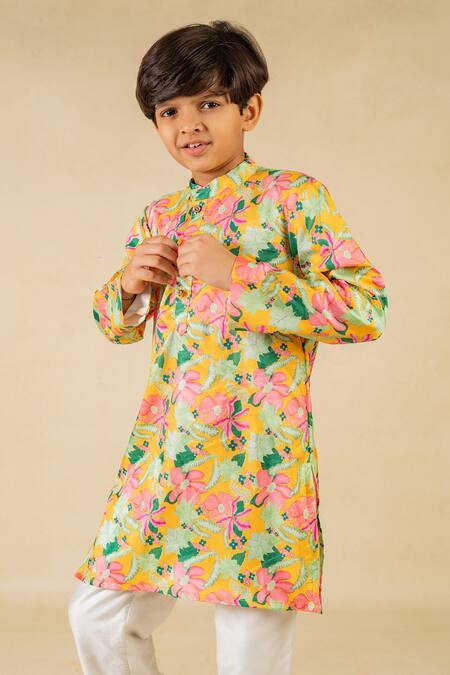 Buy_JILMIL DREAMWEAR_Yellow Satin Floral Digital Printed Kurta Set 