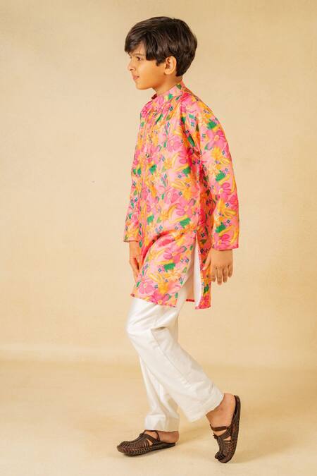 JILMIL DREAMWEAR Pink Satin Floral Digital Printed Kurta Set Online at Aza Fashions JILMIL DREAMWEAR_Pink Satin Floral Digital Printed Kurta Set _Online_at_Aza_Fashions