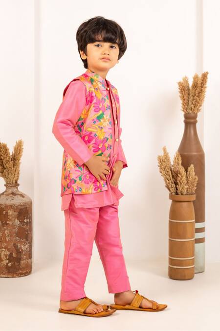 JILMIL DREAMWEAR Pink Silk Floral Digital Printed Bundi And Kurta Set Online at Aza Fashions JILMIL DREAMWEAR_Pink Silk Floral Digital Printed Bundi And Kurta Set _Online_at_Aza_Fashions