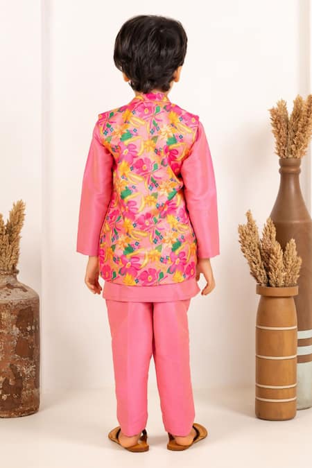 Shop JILMIL DREAMWEAR Pink Silk Floral Digital Printed Bundi And Kurta Set at Aza Fashions Shop_JILMIL DREAMWEAR_Pink Silk Floral Digital Printed Bundi And Kurta Set _at_Aza_Fashions