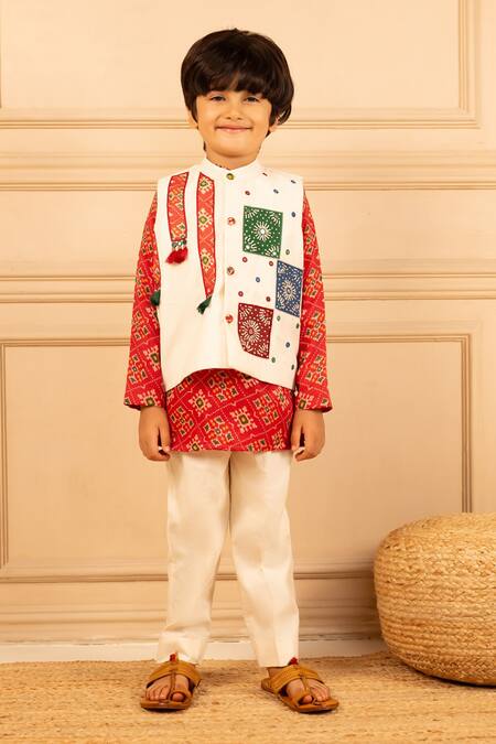 Shop JILMIL DREAMWEAR Red Silk Embroidery, Beads Floral Digital Printed Bundi And Kurta Set Online at Aza Fashions Shop_JILMIL DREAMWEAR_Red Silk Embroidery, Beads Floral Digital Printed Bundi And Kurta Set _Online_at_Aza_Fashions