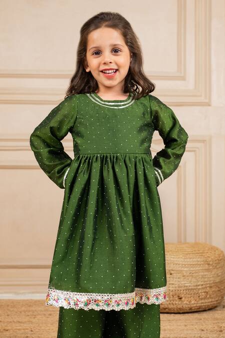 JILMIL DREAMWEAR Green Silk Embroidery Anarkali And Palazzo Set Online at Aza Fashions JILMIL DREAMWEAR_Green Silk Embroidery Anarkali And Palazzo Set _Online_at_Aza_Fashions