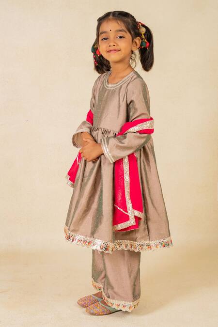 JILMIL DREAMWEAR Gray Silk Embroidery Grey Anarkali Set Online at Aza Fashions JILMIL DREAMWEAR_Gray Silk Embroidery Grey Anarkali Set _Online_at_Aza_Fashions