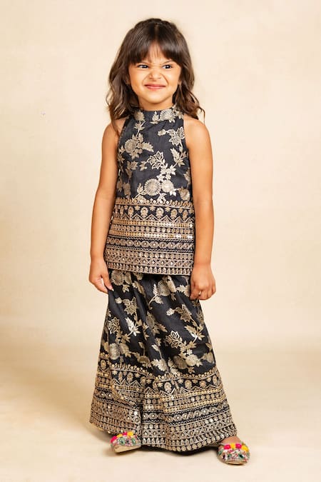 JILMIL DREAMWEAR_Black Silk Embroidery Dola Set _at_Aza_Fashions