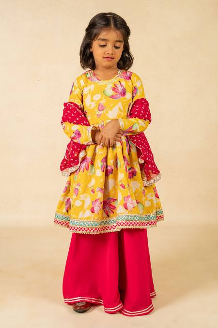 JILMIL DREAMWEAR Yellow Silk Embroidery Anarkali Set Online at Aza Fashions JILMIL DREAMWEAR_Yellow Silk Embroidery Anarkali Set _Online_at_Aza_Fashions