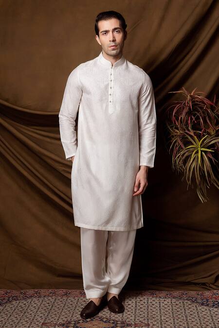 Char Chaand_White Designer Jacquard Kurta _at_Aza_Fashions