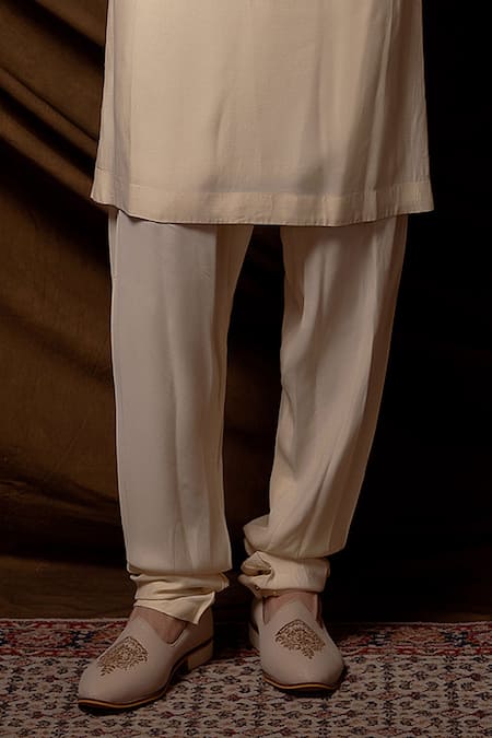 Char Chaand_Beige Linen, Silk Embroidery Designer Sherwani Set _Online_at_Aza_Fashions