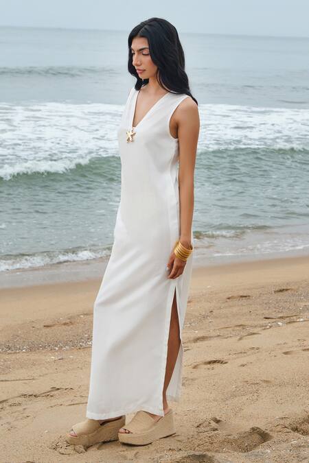 Shimona_White Cotton V-neck Pearl Slit Dress _Online_at_Aza_Fashions