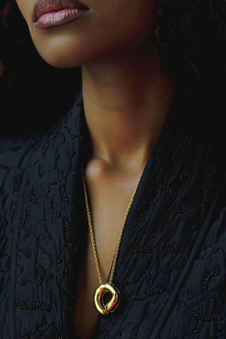 Buy_Esme By Aashna Dalmia_Gold Plated Pendant Necklace _Online_at_Aza_Fashions