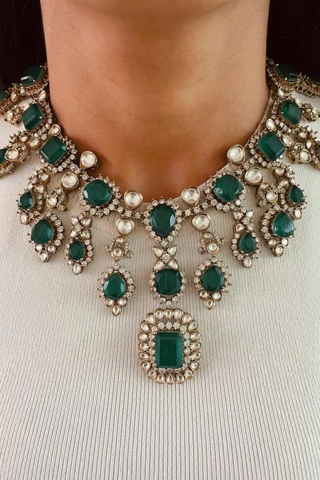 Prerto Emerald Green Stones Kundan Polki Necklace Set 