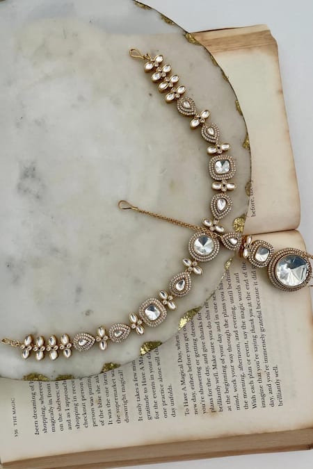 Shop_PRERTO_White Stones Seesha Kundan Floret Polki Necklace Set_Online_at_Aza_Fashions