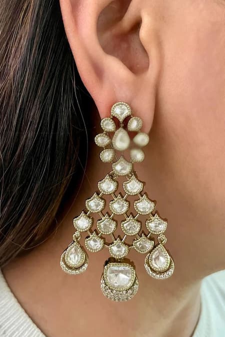 Shop PRERTO White Stones Azmi Kundan Polki Necklace Set at Aza Fashions Shop_PRERTO_White Stones Azmi Kundan Polki Necklace Set_at_Aza_Fashions
