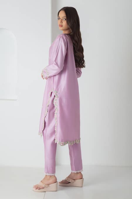 Shop Chhaya Mehrotra Lavender Chanderi, Silk Organza Embroidery V-neck Kurta Pant Set at Aza Fashions Shop_Chhaya Mehrotra_Lavender Chanderi, Silk Organza Embroidery V-neck Kurta Pant Set _at_Aza_Fashions