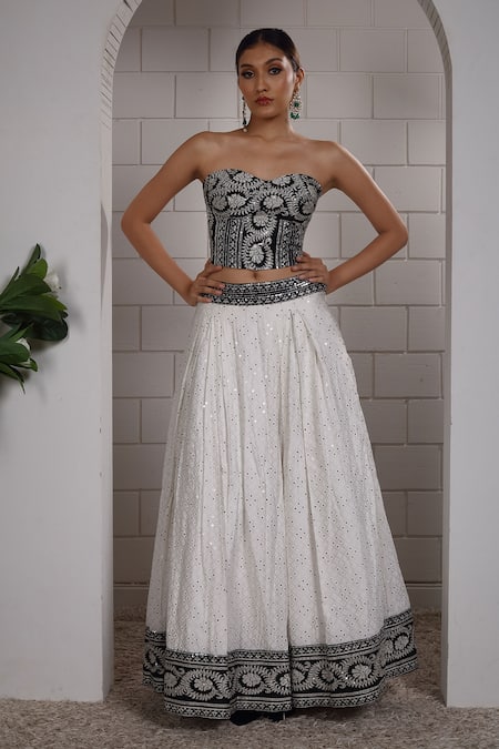 Anita Kanwal Black Modal, Silk Embroidery Sweetheart Neck And White Skirt Set
