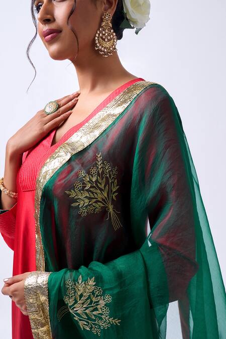 Buy_House Of Pink_Red Modal, Silk, Organza Zari V-neck Asymmetrical Kurta Set With Dupatta 