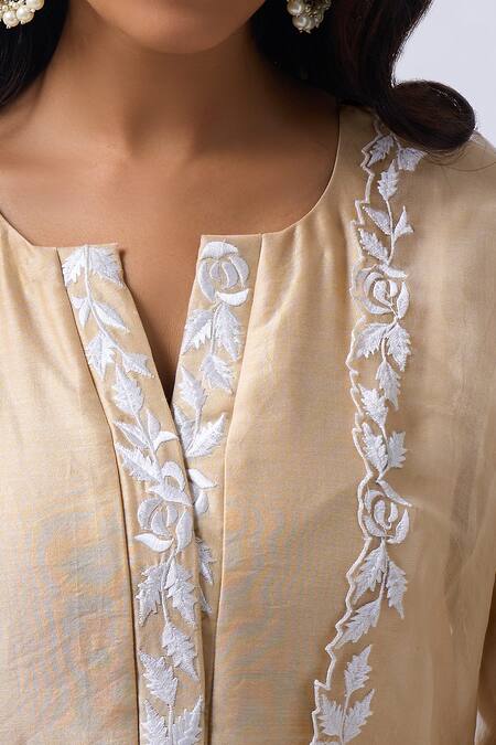 Shop_House Of Pink_Beige Chanderi, Organza Embroidery, Pearls Round Neck Thread Kurta Set _Online_at_Aza_Fashions