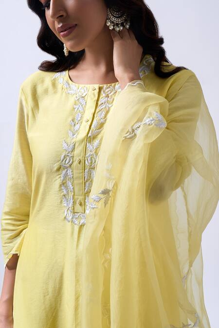 Buy_House Of Pink_Yellow Chanderi, Organza Embroidery, Pearls Round Neck Baby Kurta Pant Set _Online_at_Aza_Fashions