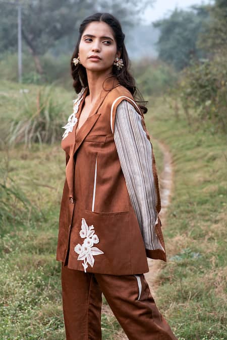 Kushani Brown Satin, Linen Applique, Beads Mocha Floral Embroidered Blazer Set Online at Aza Fashions Kushani_Brown Satin, Linen Applique, Beads Mocha Floral Embroidered Blazer Set _Online_at_Aza_Fashions