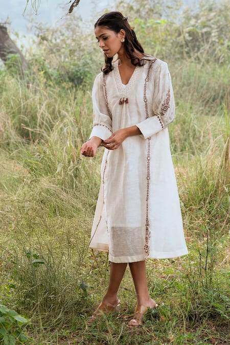 Kushani_Ivory Linen, Silk Embroidery, Beads, Tassels V-neck Midi Dress _Online_at_Aza_Fashions