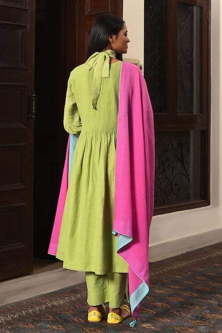 Nuhh Green Handwoven Cotton Kurta Set 