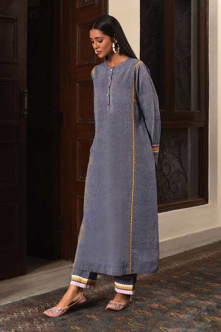 Buy_Nuhh_Blue Handloom Cotton Embroidery Round Neck Indigo Handwoven Kurta Set _Online_at_Aza_Fashions