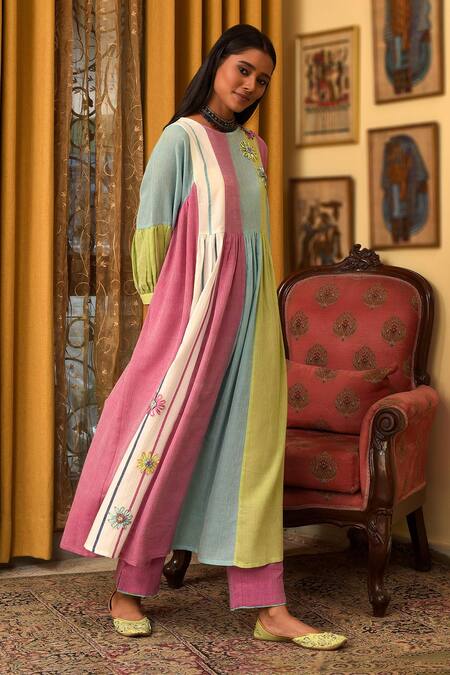 Buy_Nuhh_Multi Color Handloom Cotton Embroidery Round Neck Handwoven Kurta Set _Online_at_Aza_Fashions