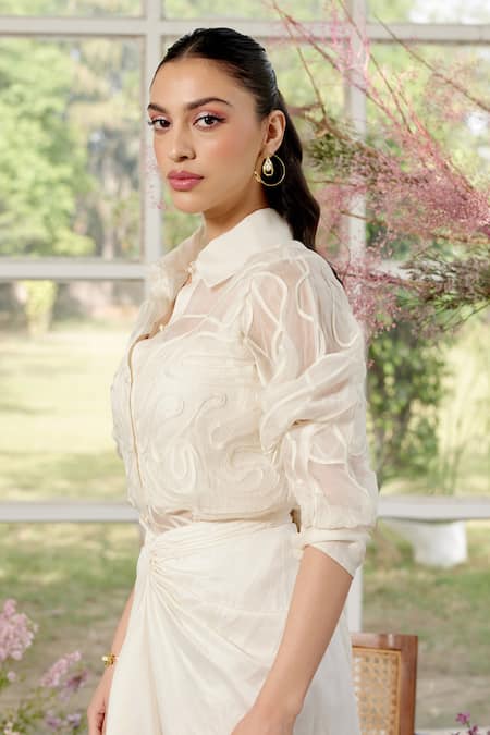 Buy Parul And Preyanka Ivory Organza, Chanderi Applique Collared Shirt And Skirt Set Online at Aza Fashions Buy_Parul And Preyanka_Ivory Organza, Chanderi Applique Collared Shirt And Skirt Set _Online_at_Aza_Fashions