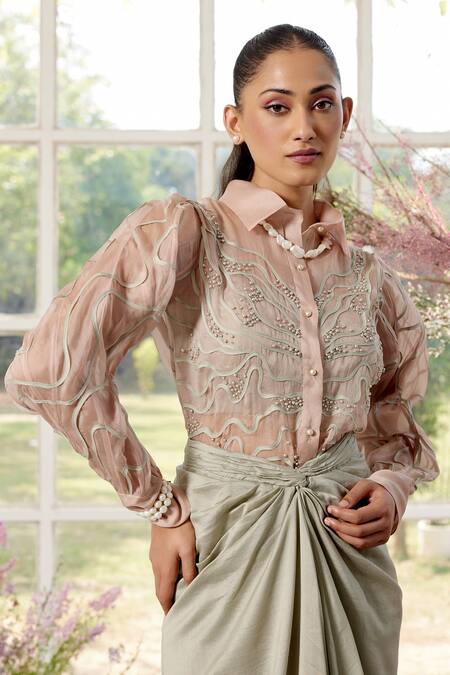 Parul And Preyanka Peach Organza, Chanderi Pearls, Crystals Applique Co-ord Set Online at Aza Fashions Parul And Preyanka_Peach Organza, Chanderi Pearls, Crystals Applique Co-ord Set _Online_at_Aza_Fashions