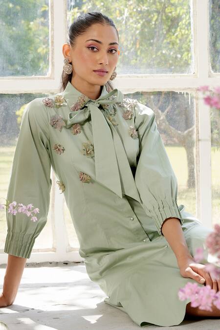 Buy_Parul And Preyanka_Green Poplin Fabric Flowers Collared Midi Dress With 3d Floral Embellishments _Online_at_Aza_Fashions