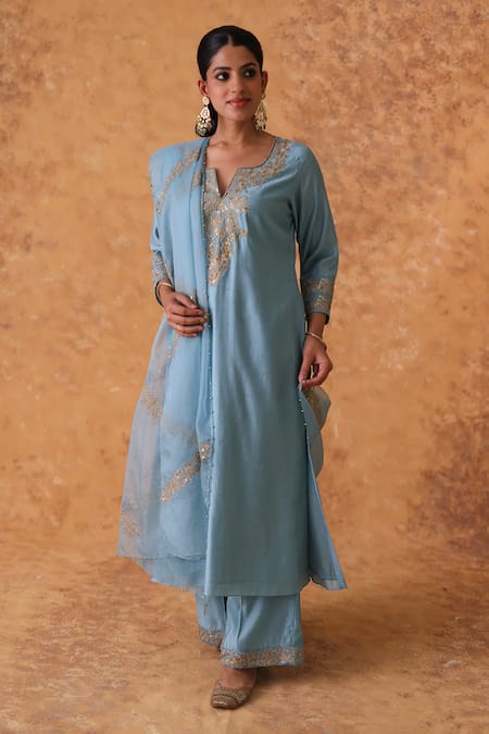 Pouli Pret Blue Chanderi, Organza Zari Split V-neck Zardozi Kurta Set 