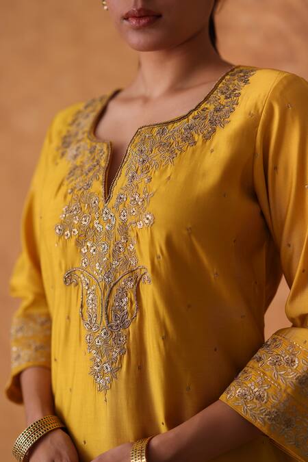 Shop Pouli Pret Yellow Chanderi, Organza Zari Split V-neck Zardozi Kurta Set Online at Aza Fashions Shop_Pouli Pret_Yellow Chanderi, Organza Zari Split V-neck Zardozi Kurta Set _Online_at_Aza_Fashions