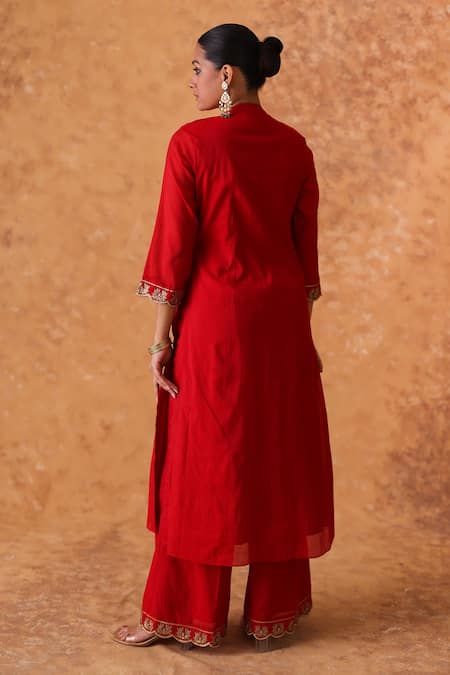 Pouli Pret Red Zari Embroidered Kurta Pant Set 