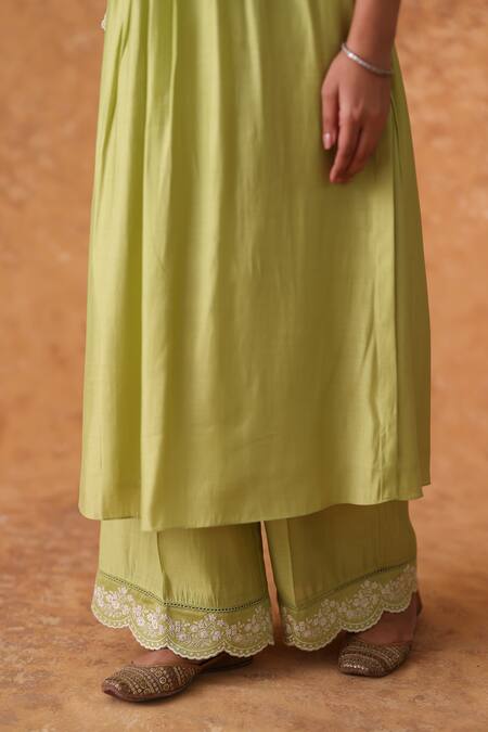 Pouli Pret_Green Chanderi, Organza Zari Round Neck Kurta Pant Set _Online_at_Aza_Fashions