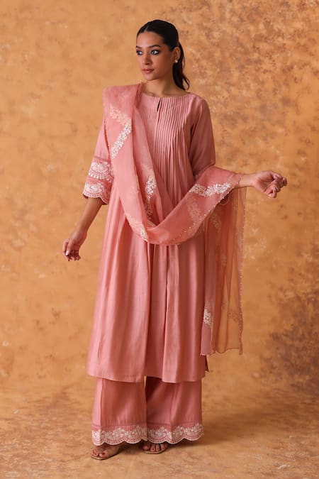 Pouli Pret Pink Chanderi, Organza Embroidery, Zari Round Neck Kurta Set 