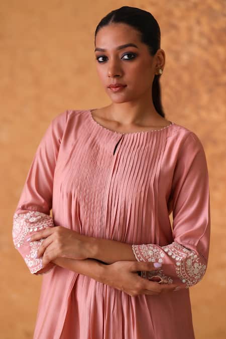Pouli Pret_Pink Chanderi, Organza Embroidery, Zari Round Neck Kurta Set _at_Aza_Fashions