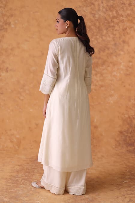 Pouli Pret Ivory Chanderi Zari Kurta Pant Set 