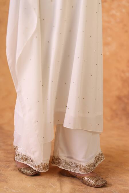 Pouli Pret_Ivory Georgette Sequins, Zari Split V-neck Zardozi Kaftan And Pant Set _Online_at_Aza_Fashions