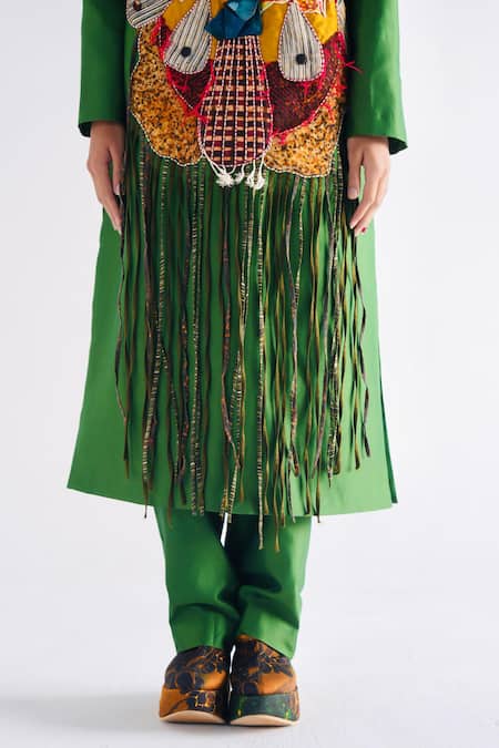 Til_Green Chanderi Embroidery, Patchwork Round Neck Emerald Echo Kurta Set _Online_at_Aza_Fashions