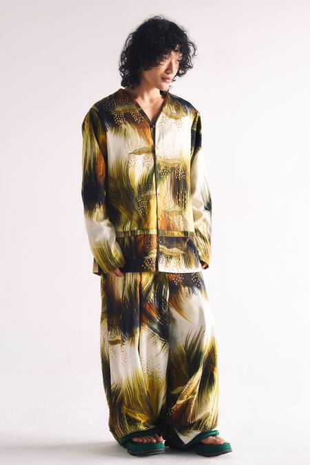 Til_Green Cotton Embroidery Grass Co-ord Set _at_Aza_Fashions