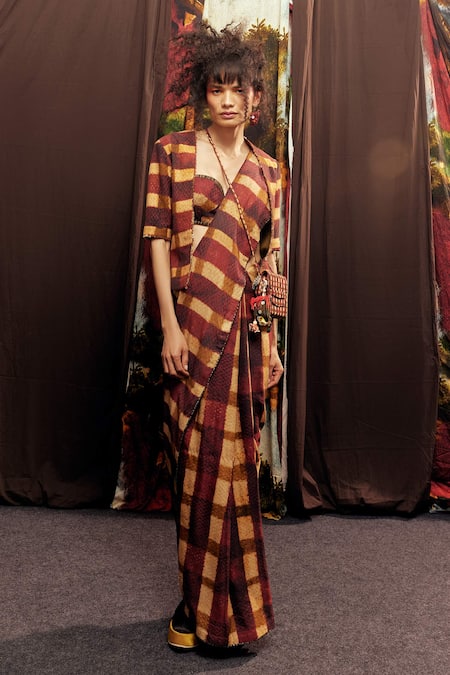 Til Plaid Silk Saree Set 