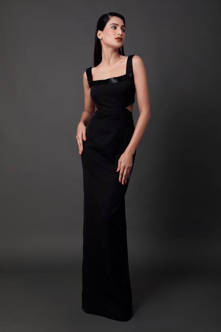 Buy_Pooja Peshoria_Black Crepe Square Neck Designer Cut-out Dress 