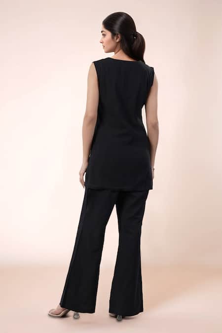 Naintara Bajaj Black Cotton Top & Pant Set 