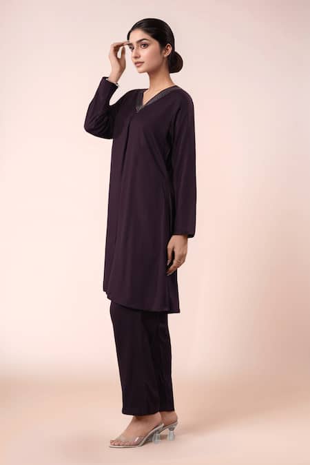 Buy Naintara Bajaj Wine Rayon, Cotton V-neck Kurta Pant Set Online at Aza Fashions Buy_Naintara Bajaj_Wine Rayon, Cotton V-neck Kurta Pant Set _Online_at_Aza_Fashions